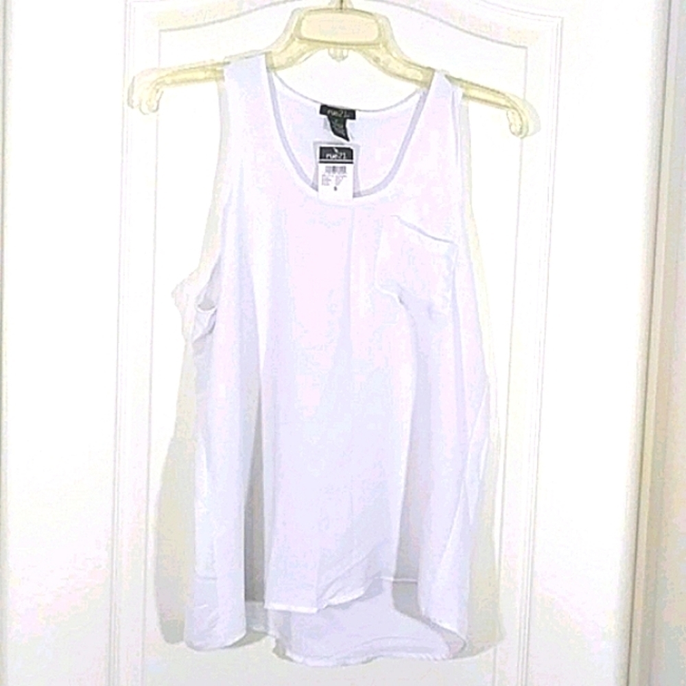 NWT Rue 21 Sleeveless White Tank Blouse Womens Size Small